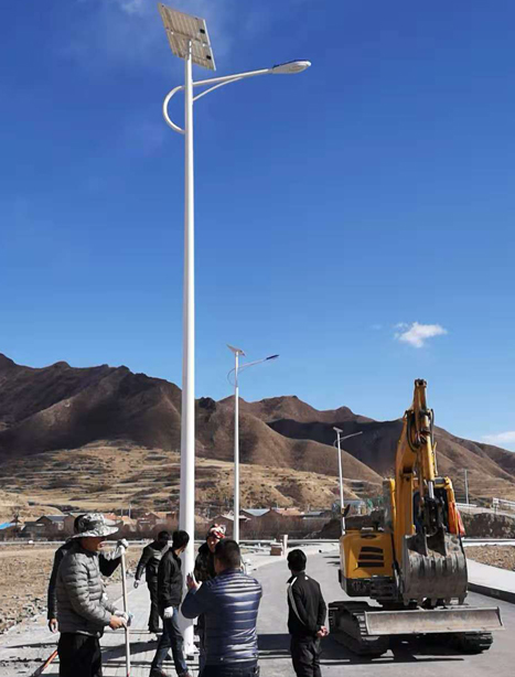 甘南碌曲10米刚察太阳能路灯项目