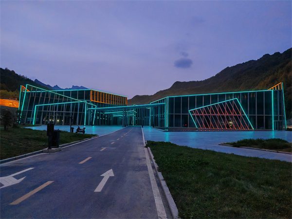 康县长坝镇一带一路和美乡村建设亮化项目