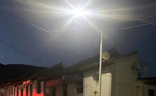 农村院子里最适合的刚察太阳能路灯亮度与安装要点